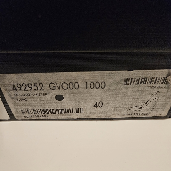 Woman's Saint Laurent Anja Pump - Picture 6 of 6